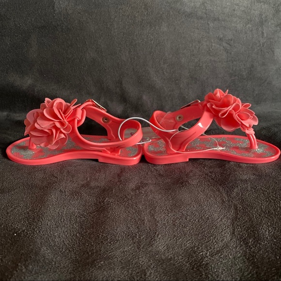 Listing Re Listed. Feel free to make an offer on new listing if/when available - Picture 5 of 9